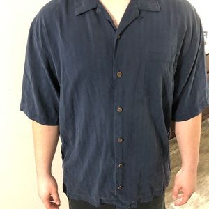 Tommy Bahama Botton down beach dress shirt. Size XL   Color : Dark Blue